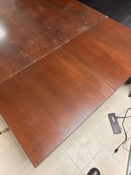 Разтегателна трапезна маса с 6 стола