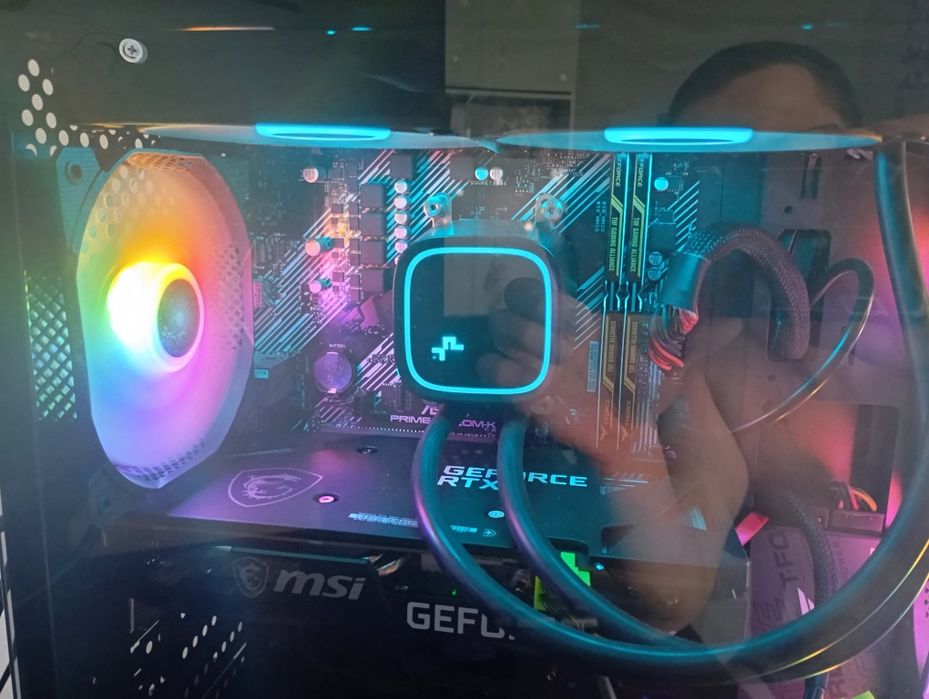 Геймърски Компютър -GeForece 3060-12GB, Ram 32GB, Ryzen 7-16 ядра, SSD