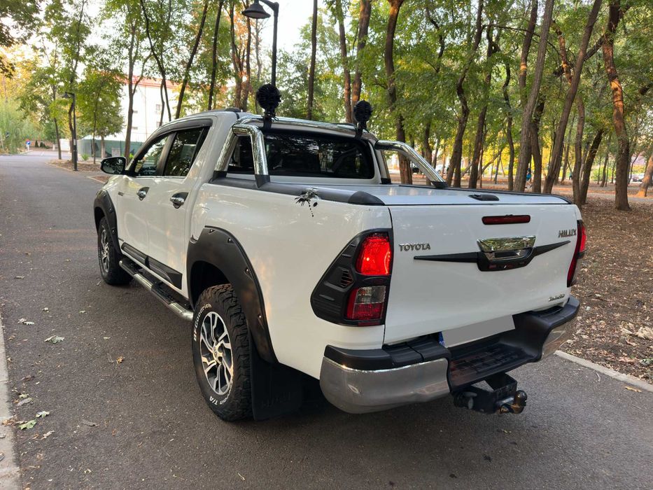 Toyota Hilux Revo 2016