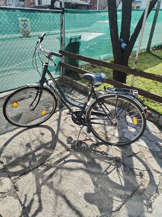 Продавам дамско колело