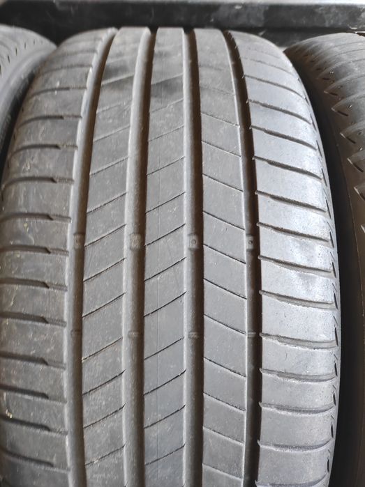 245/40/19 Bridgestone