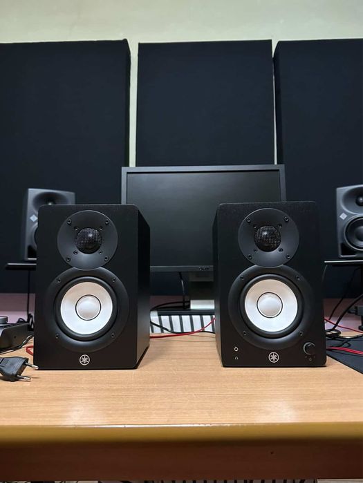Yamaha hs4 мониторы