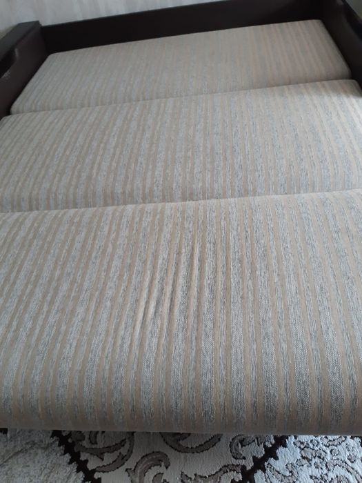 Продам диван,в хорошем состоянии!