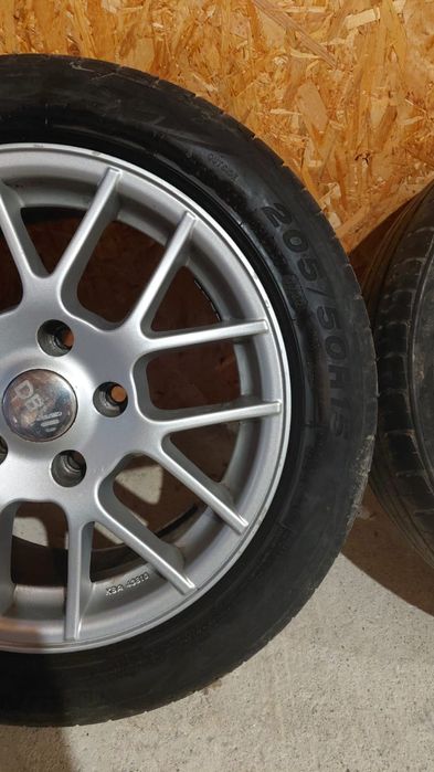 Vând jante 205/50 R15  5x114,3 R15 Mazda