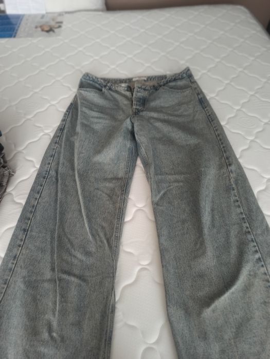 Дънки Stradivarius EUR 42