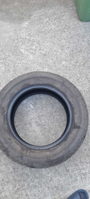Set anvelope Bridgestone 225 65 R17 vara
