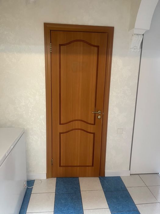 Двери.