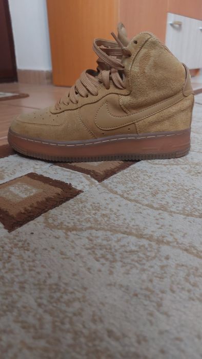 Air Force 1, high