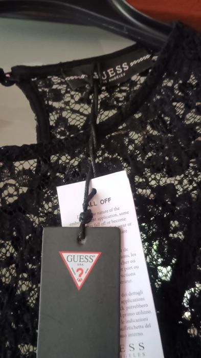 Bluza dantele Guess,noua mărime M,culoare negru cu eticheta