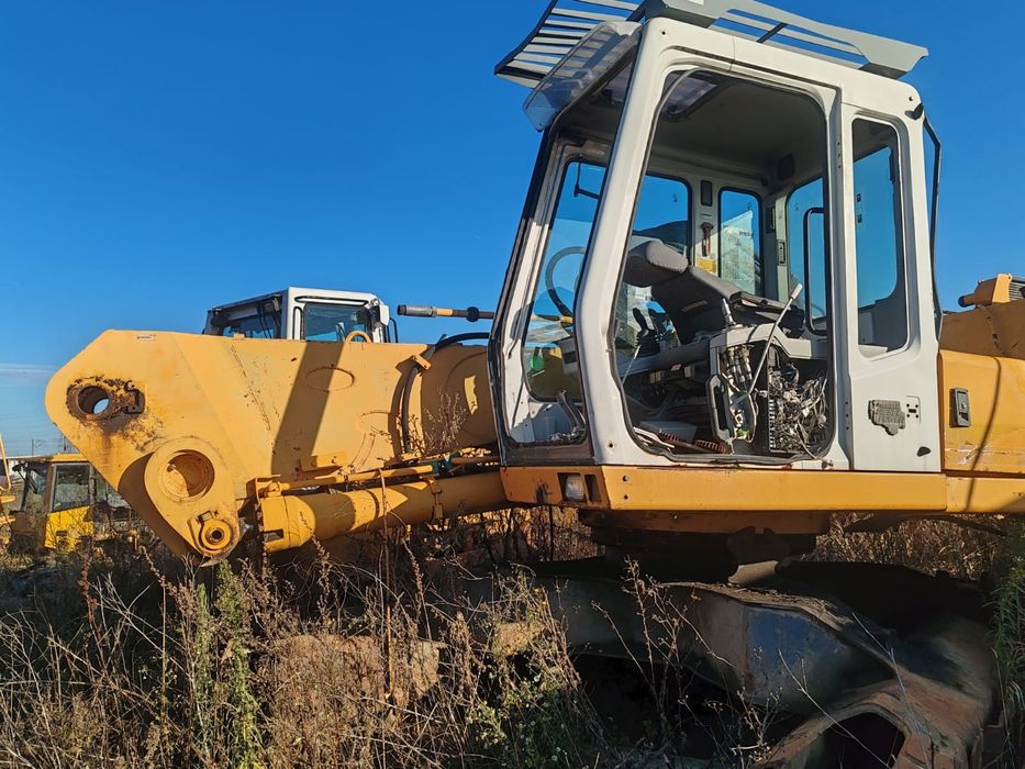Piese Excavator Liebherr R934 HDS