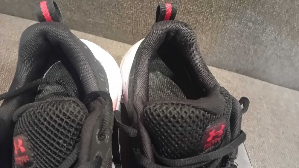 Pantofi sport Under Armour