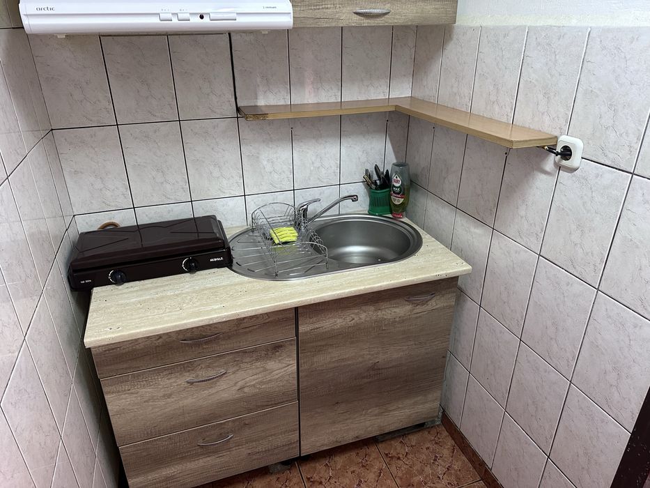 Închiriez garsonieră