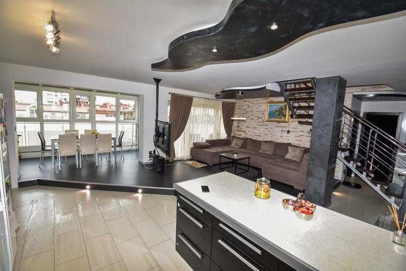 Продава се Четиристаен апартамент в София, Изток - 100 кв.м за 1345 €/кв.м - Снимка #9