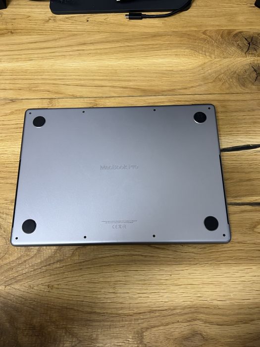 MacBook Pro M2Pro 32GB RAM 1TB pentru piese