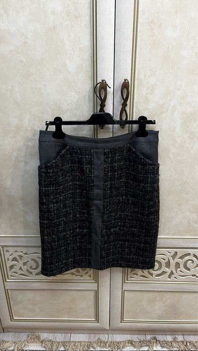 Женский костюм с юбкой