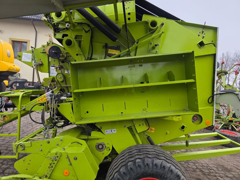Пресс подборщик Claas Variant 260