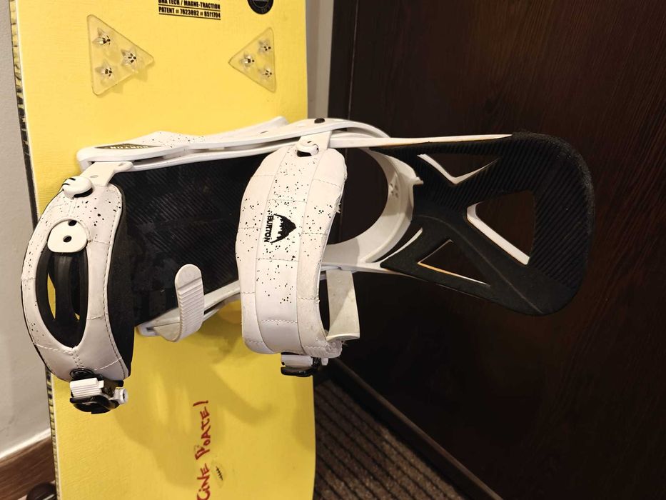 Vand snowboard Lib Tech Skate Banana 154cm legaturi Burton Mission L