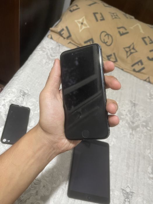 Iphone 7 128gb.