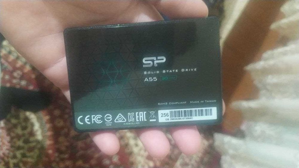 Жёсткие диски  почти новые без бад секторов