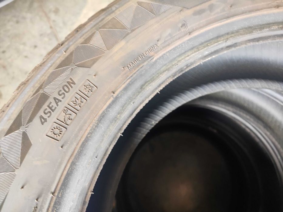 2бр.всесезонни гуми 215/55/17 Kumho