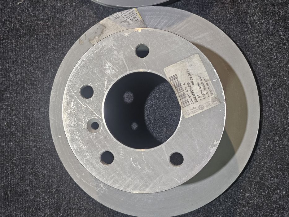 Discuri de frana spate Volkswagen LT35 1996 - 2006 noi originale