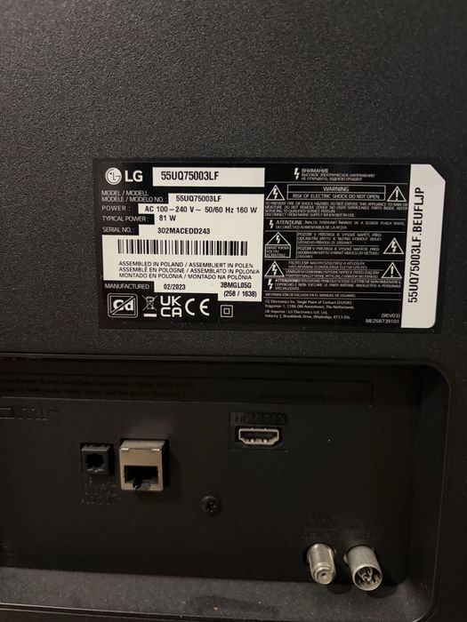 Продавам телевизор LG 55UQ75003LF