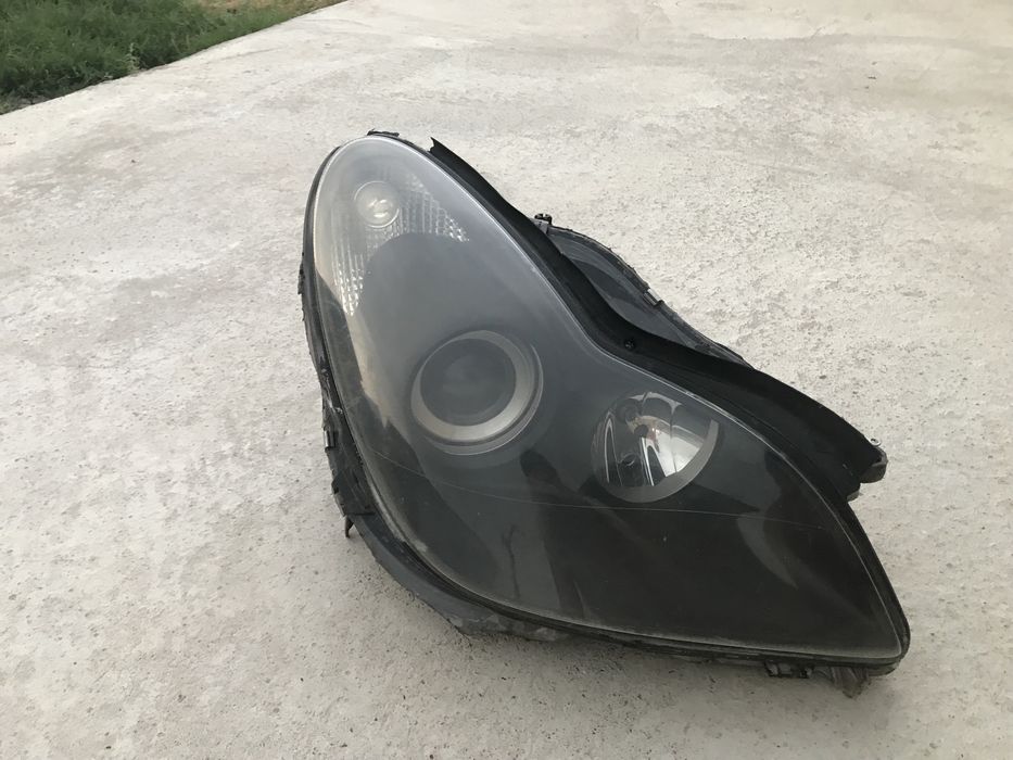 Фар Мерседец CLS банан