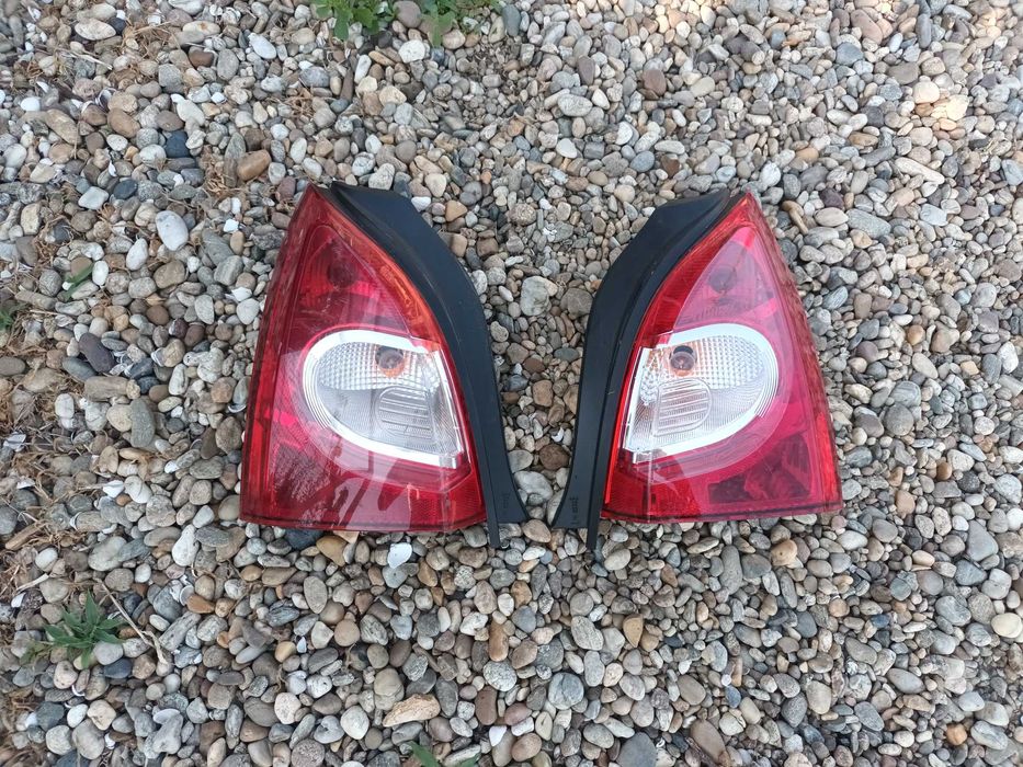 ляв и десен стоп за рено туинго 2012 + RENAULT TWINGO II туйнго