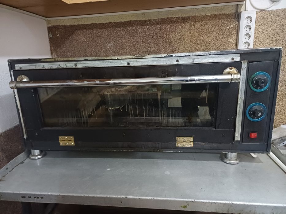 Духовка продается
