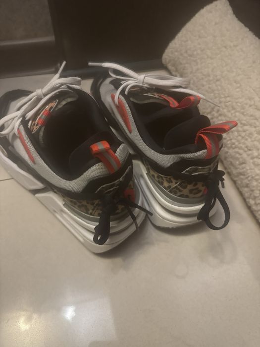 Дамски маратонки Nike