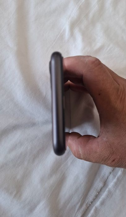 IPhone 11.  128g