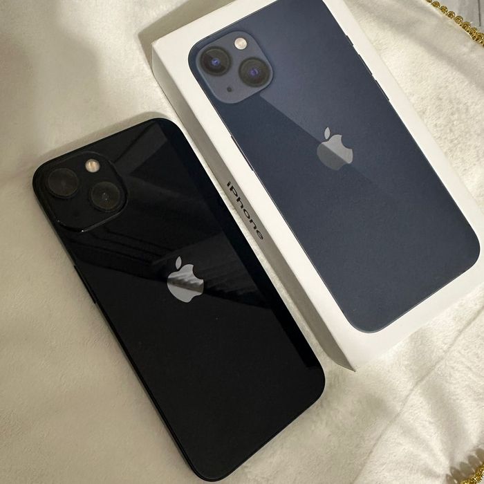 Продам Айфон 13 чёрный