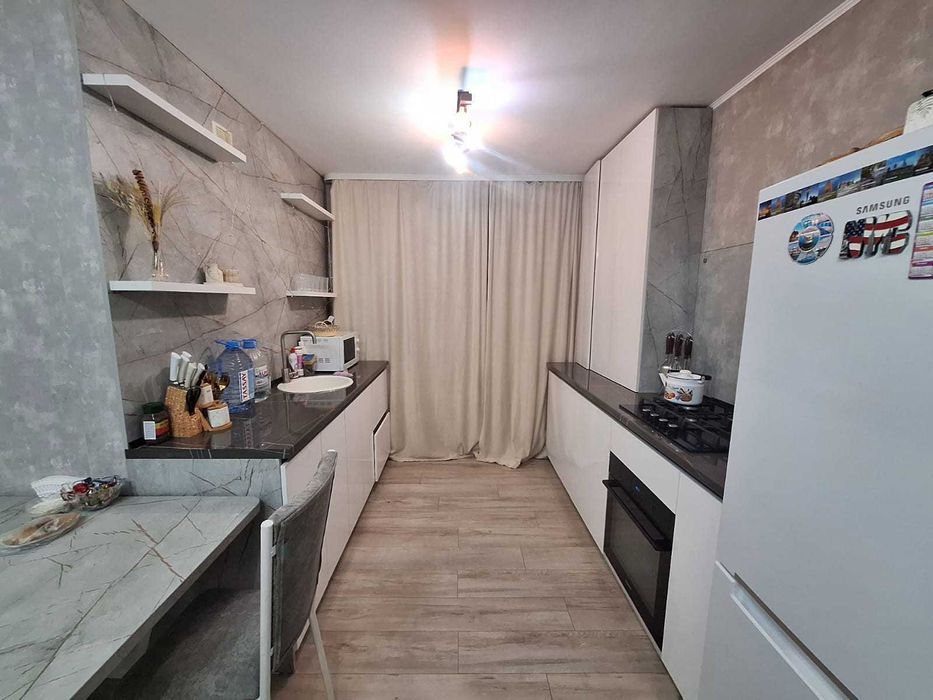 Продаётся 2-комнатная Дом Печати с ремонтом!