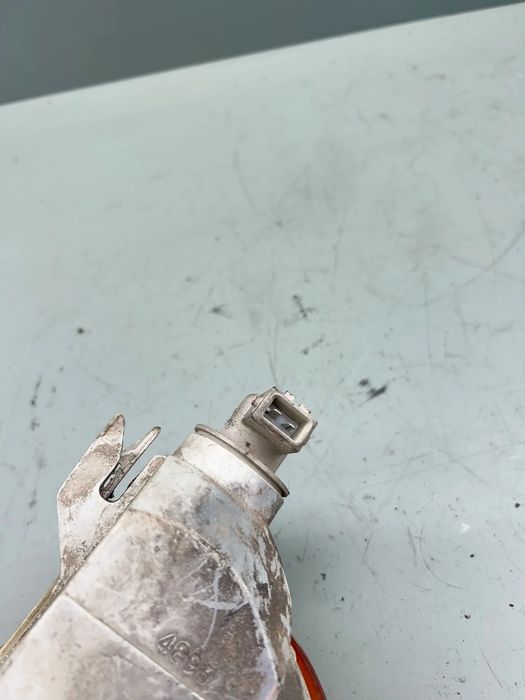 Lampa semnalizare fata dreapta 6K5953050B Volkswagen VW Polo 2000