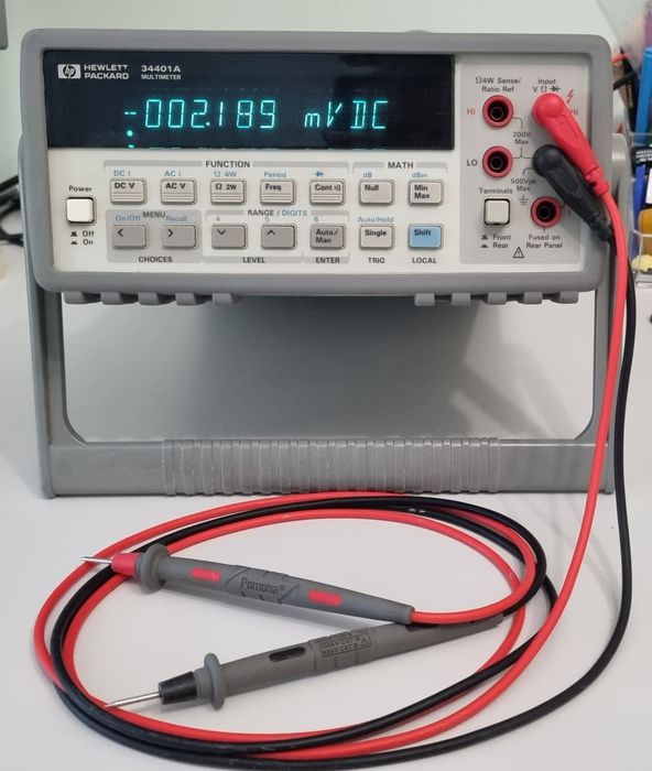 Multimetru de banc HP 34401A