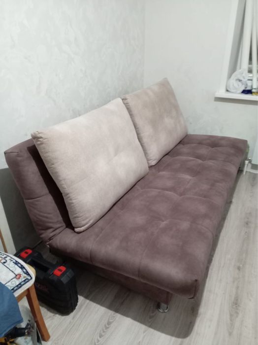 Продам диван раздвижной