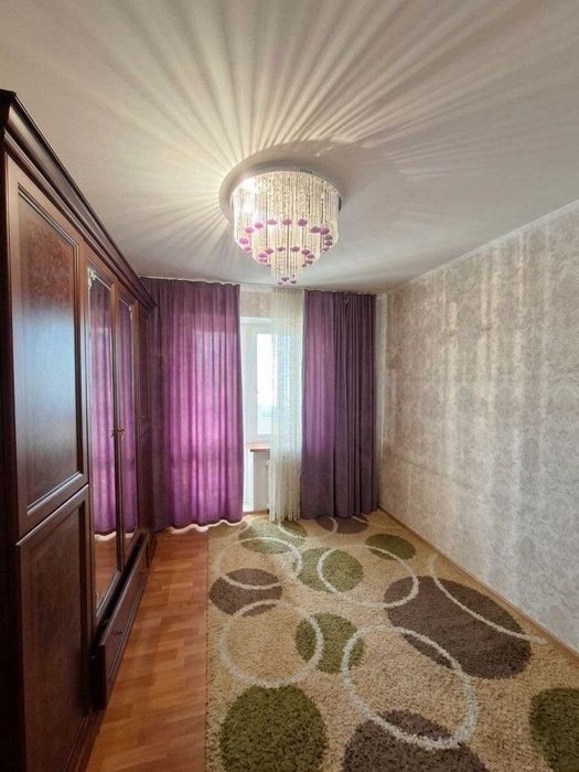 Продам 4х комн кв 11мкр