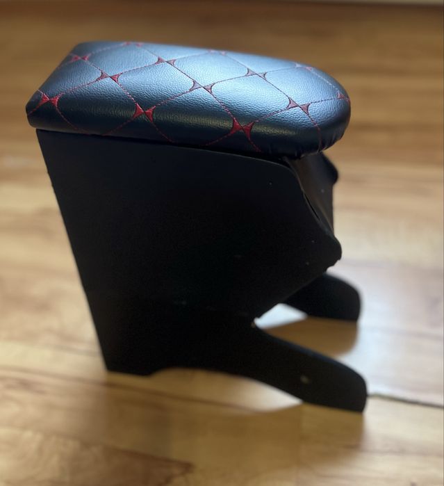 Подлокотник от Лада Гранта