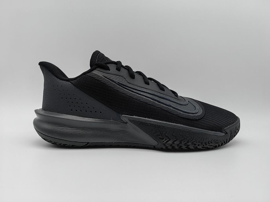 Nike Precision 7