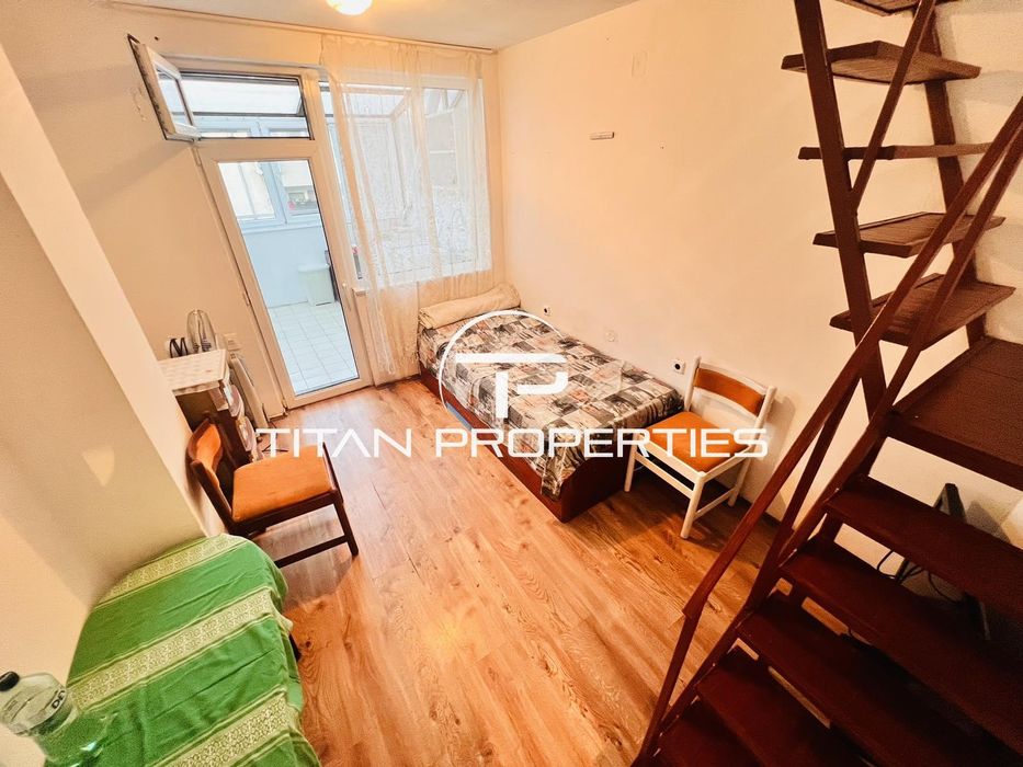 Дава се под наем Двустаен апартамент в Бургас, Възраждане - 40 кв.м за 204 € - Снимка #2