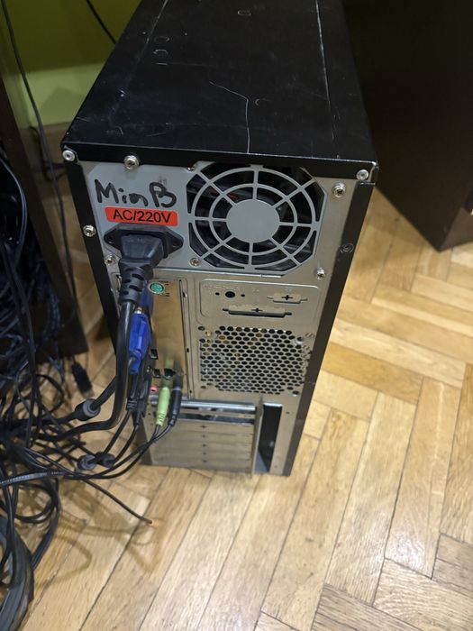 Компютър настолен без видео карта