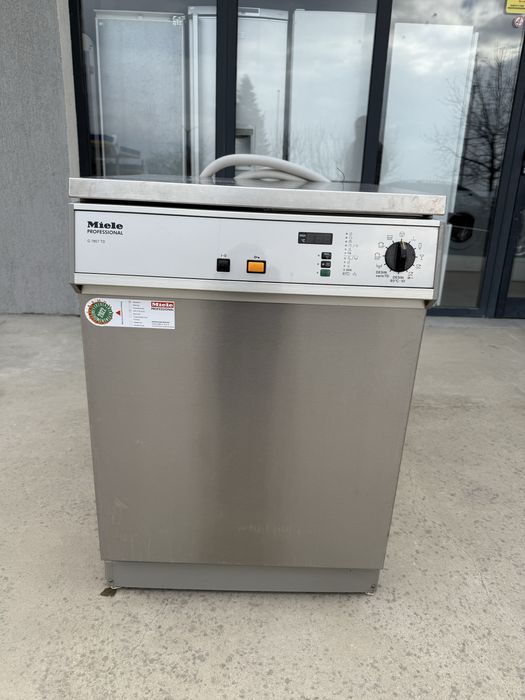Професионална съдомиялна Miele Инокс