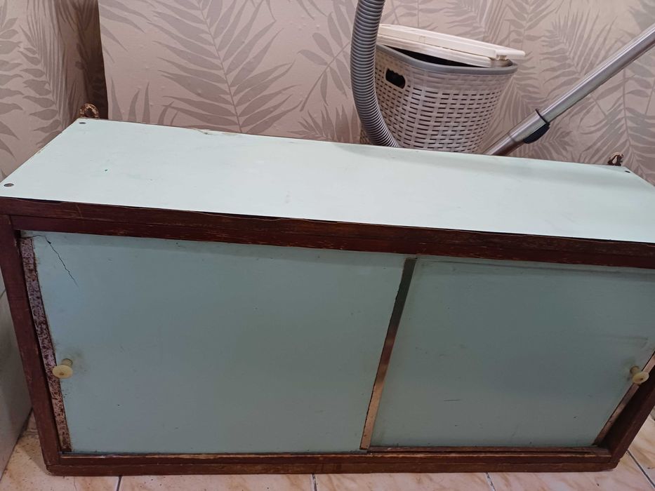 Тумбочки прикроватные