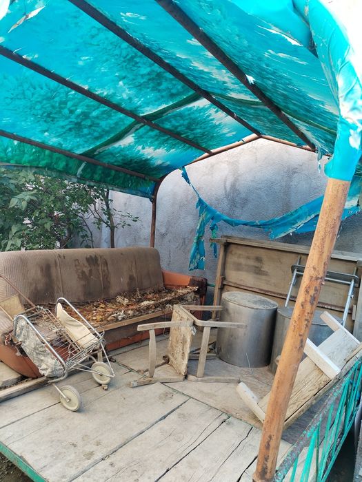 Тапчан с каркасом и досками