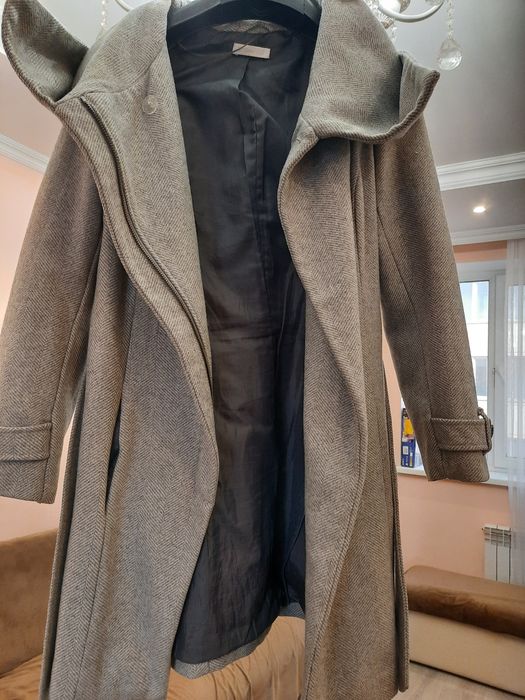 Продам дёшево новое пальто