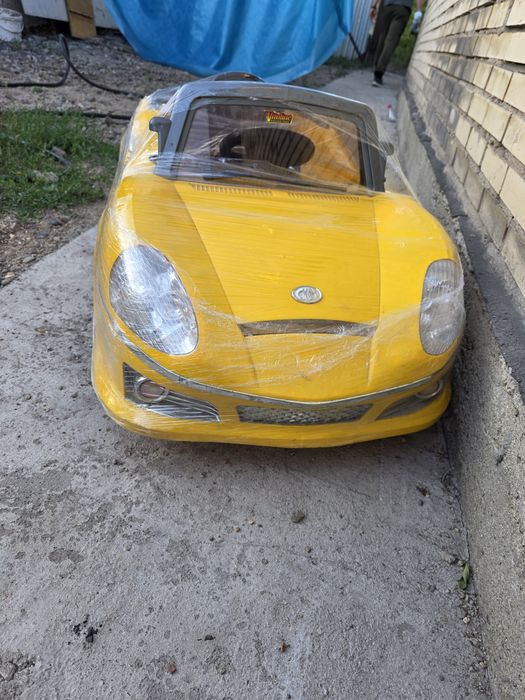 Продам детскую машину