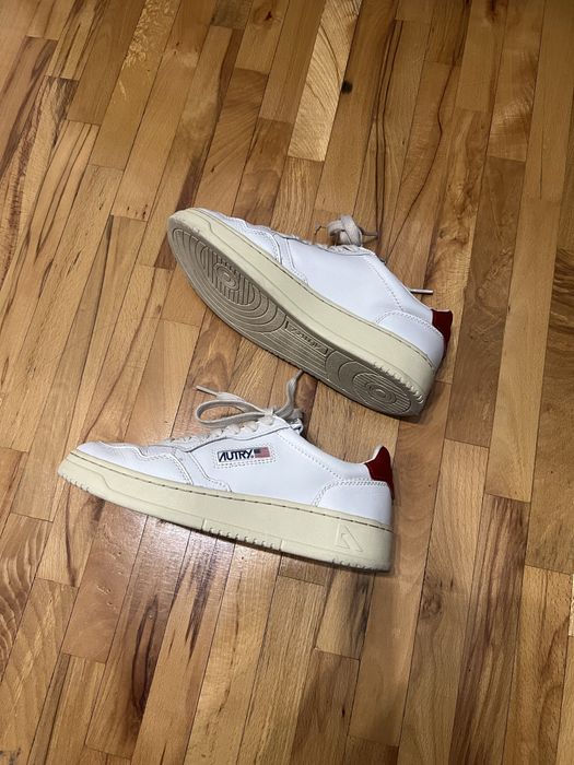 Дамски кецове AUTRY Medalist 38 номер носени