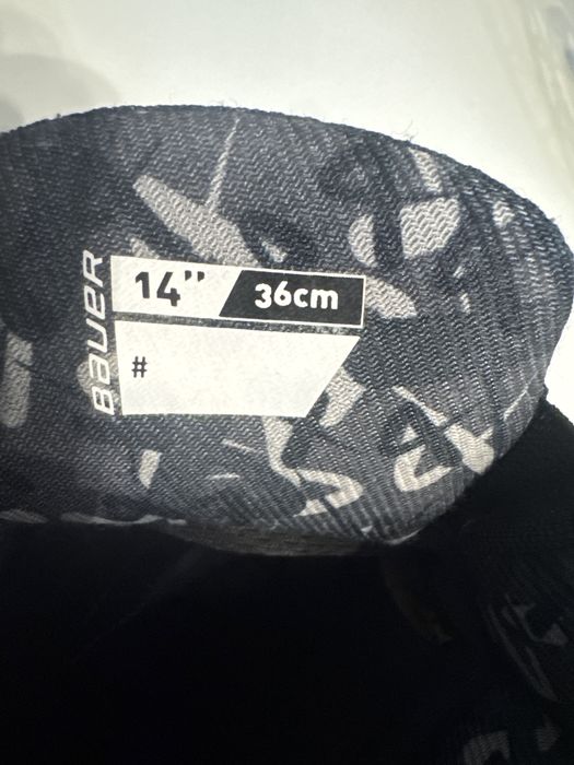 Продам хоккейную экипировку