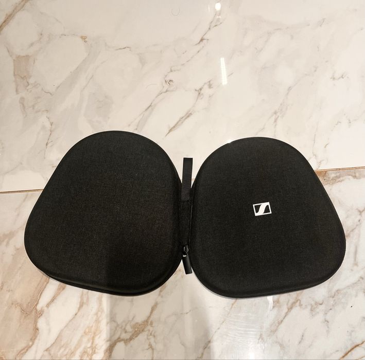 Слушалки mumentum 4