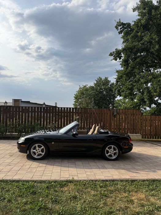 Mazda mx5 nb 2001, facelift, Nardi edition